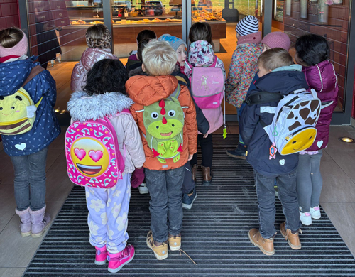 Ausflug der Vorschulkinder zur Bäckerei  Bors in  Hamminkeln